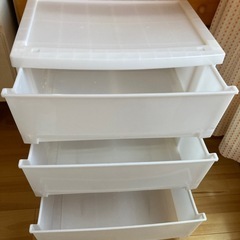 クローゼット収納ケースの画像