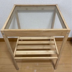 IKEA サイドテーブルの画像