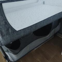 ベビーベッドの画像