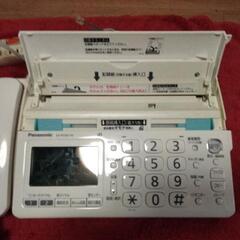 Panasonic　電話＋FAX　　　　　　　　　　　　　　　　　　　　　KX-PD301-Wの画像