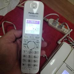 Panasonic　電話＋FAX　　　　　　　　　　　　　　　　　　　　　KX-PD301-Wの画像