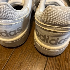 adidas スニーカー　２５センチの画像
