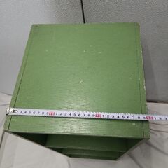木製　棚　３段　300円　30×30  高さ81　色違いでベージュありますの画像