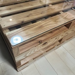 新品パレット　特注強化ガラス　センターテーブル　リビング　店舗用　ガレージ用　ディスプレイ用にの画像