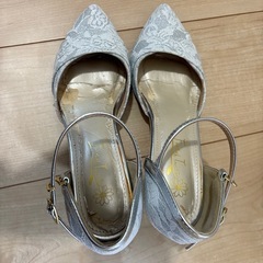 結婚式　ヒール　靴　白　Mサイズの画像