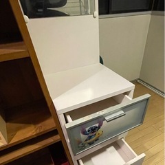収納ケース（ミラー付き）の画像