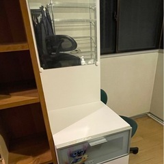収納ケース（ミラー付き）の画像