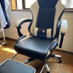 ゲーミングチェアの画像