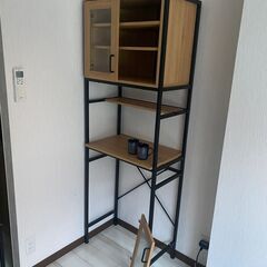 ニトリの収納棚/ヴィンテージテイストのごみ箱上ラックスリムの画像