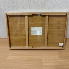 折りたたみテーブルの画像