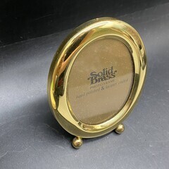 Solid Brass PHOTO FRAME　写真立て ゴールド 楕円 フォトフレーム ウェルカムスペース アンティークの画像