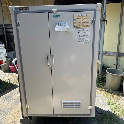 決まりました　
エムケー精工　RSKFー312 米保管庫