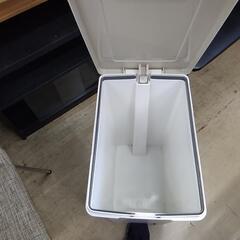 足踏みダストボックス　84894の画像
