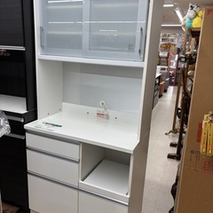 ★959 (食器棚お探しの方必見)　食器棚　ソフトクローズ付き　シミ・ハガレ多少あり　【リサイクルマート鹿児島宇宿店】の画像