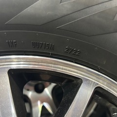 スタッドレスタイヤの画像