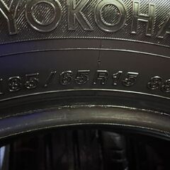 YOKOHAMA BluEarth E50 185/65R15 15インチ 夏タイヤ 4本 23～24年製 バリ溝 ノート シエンタ フリード アリオン ベンツAクラス等 (KTH328)の画像