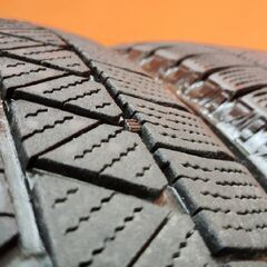 【BS BLIZZAK VRX3 215/60R17】スタッドレス【DUNLOP VIOLENTO 17インチ 7J5HPCD114.3+40】22年製 バリ溝 C-HR カローラクロス等　(KTL462)の画像