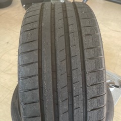 無料タイヤ 245/35ZR20の画像