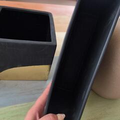 セラミック製プランター、鉢カバーなど…ひとつ350円の画像