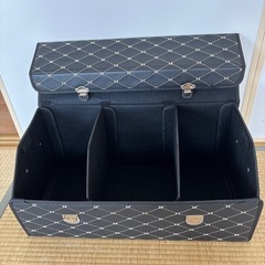 車用品　収納ケースの画像