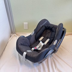 maxi-cosi チャイルドシート　新生児　取り外し簡単　持ち運び楽の画像