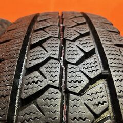 BS BRIDGESTONE BLIZZAK W979 215/70R15 107/105L LT 15インチ ライトトラック用 スタッドレス 4本 22年製 バリ溝 ハイエース等　(KTO454)の画像
