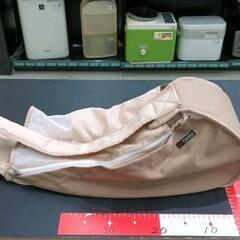 0728-044 ファンドル　ペット用スリング　ジッパー欠損有りの画像