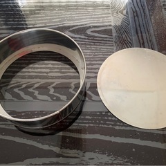 中古品 ケーキ焼き型　22cmの画像