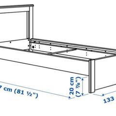ベッドフレームとすのこ　IKEA家具の画像