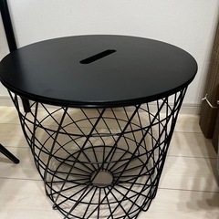 IKEA サイドテーブル　クヴィストブローの画像