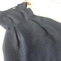 美品TOCCAトッカ ネイビー フレアーワンピース 2サイズの画像
