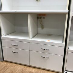 ★リユースのサカイ春日部店★KJ11056  食器棚 ホワイト H180×W98×D46 クリーニング済みの画像