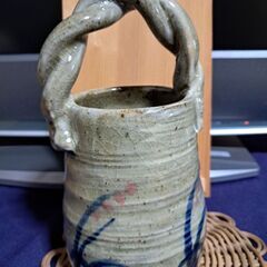 小さな花瓶の画像