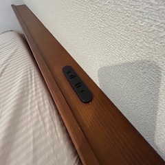 ［クイーン］ベットフレーム（コンセント付き）の画像
