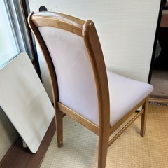 ダイニングチェア　ベージュ（イス、椅子）の画像