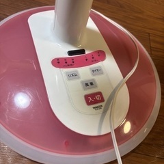 リモコン付き扇風機の画像