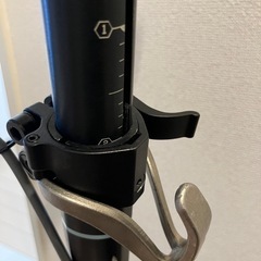大人サイズキックスクーター　デカトロン製の画像