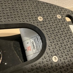大人サイズキックスクーター　デカトロン製の画像