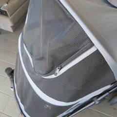 中古品　ペットカート 大型犬対応 耐荷重60kg 座面洗える 折り畳み 4輪の画像