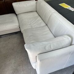 リサイクルショップどりーむ天保山店　No3656 本革カウチソファ　三人掛けソファ　five by five 　オットマン付き　綺麗な白🎵の画像