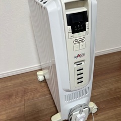 デロンギ オイルヒーター DDQO915-WHの画像