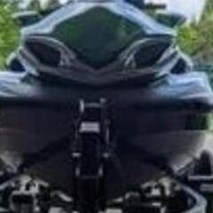 水上バイク。ジェットスキー。kawasakiウルトラ310LXアワー123hの画像