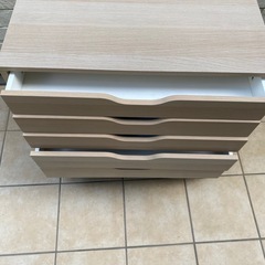 収納家具の画像