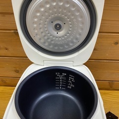 2022年製　美品　タイガー　炊飯器　5.5合の画像
