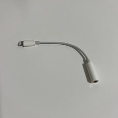 Apple Lightning-3.5mmヘッドフォンジャックアダプタ ライトニング イヤホン 変換コネクタ ヘッドフォンジャックの画像