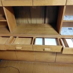 中古食器棚　引き取っていただける方歓迎ですの画像