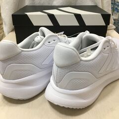 海外・日本製品のサルベージ品　アディダス　RUNFALCON5　26ｃｍ　１足のみの画像
