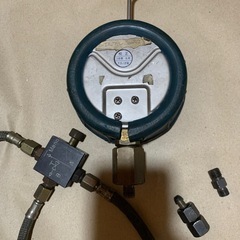 燃圧ゲージの画像