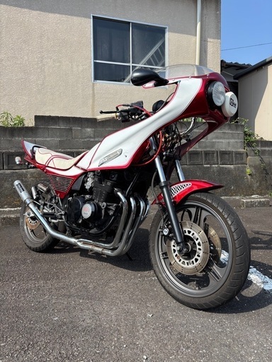 デュアルロケットカウルライト付き