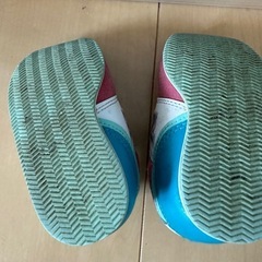 ニューバランス　13センチの画像